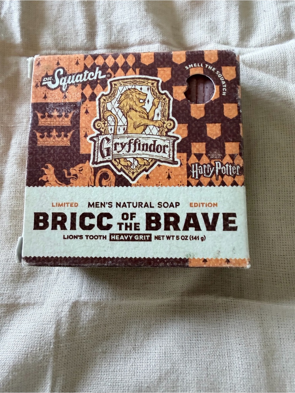 Dr. Squatch Harry Potter soap - Bricc of the Brave (Gryffindor) limited edition